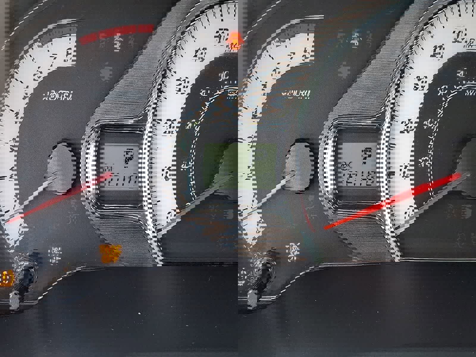 Used 2014 Toyota Sienna SE image 25