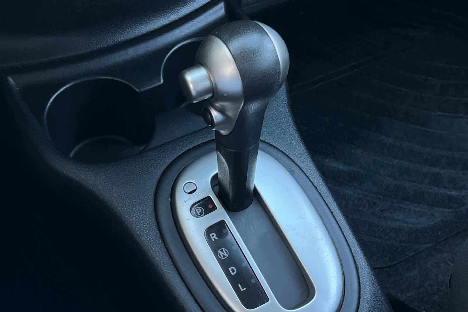 Used 2015 Nissan Versa Note SV FWD image 24
