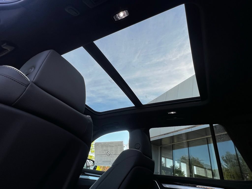 New 2026 Cadillac Escalade Luxury w/ Touring Package AWD/4WD image 24