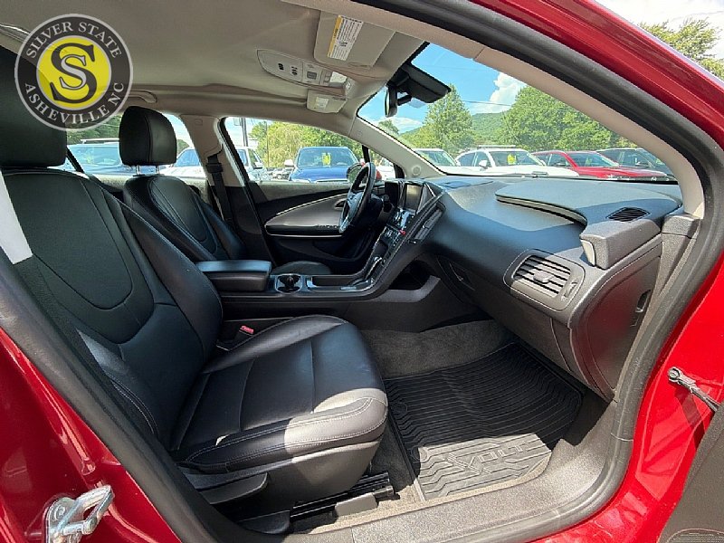 Used 2013 Chevrolet Volt Premium w/ Premium Trim Package FWD image 16