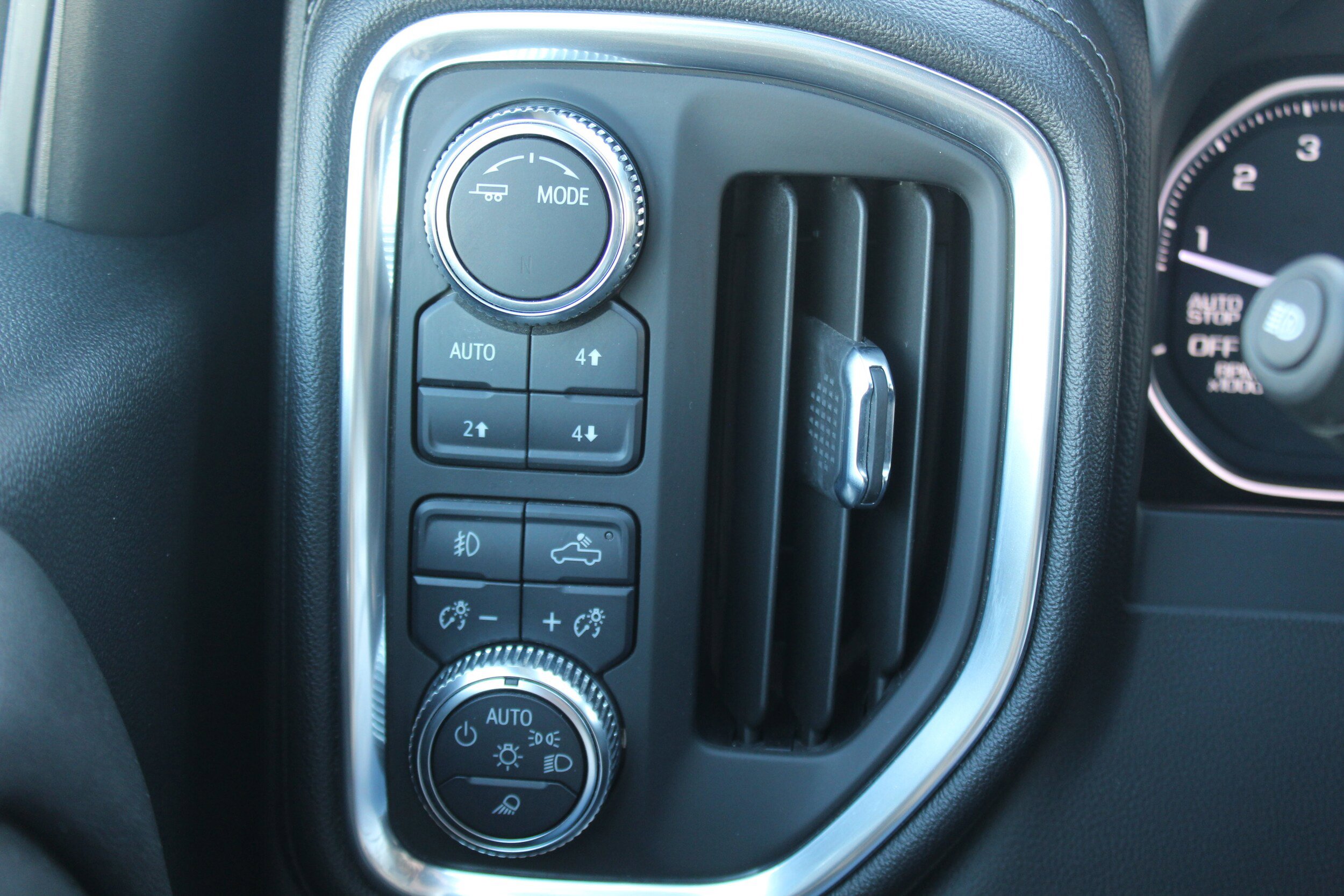 Used 2021 GMC Sierra 1500 SLT w/ SLT Convenience Package image 12