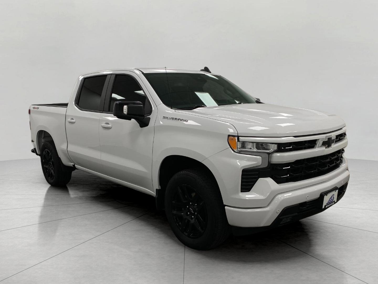 Used 2025 Chevrolet Silverado 1500 RST w/ Convenience Package II AWD/4WD image 1