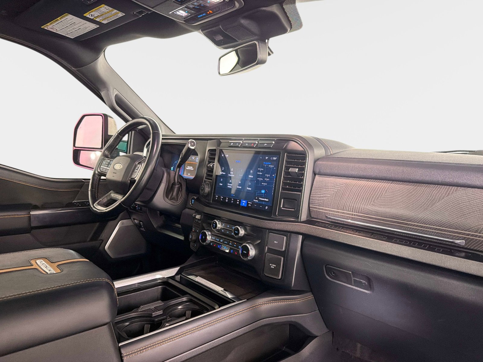 Used 2023 Ford F350 Platinum AWD/4WD image 28