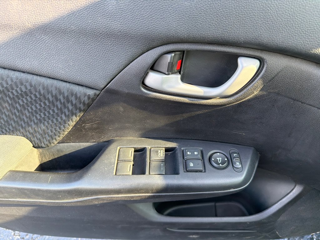 Used 2015 Honda Civic LX image 11