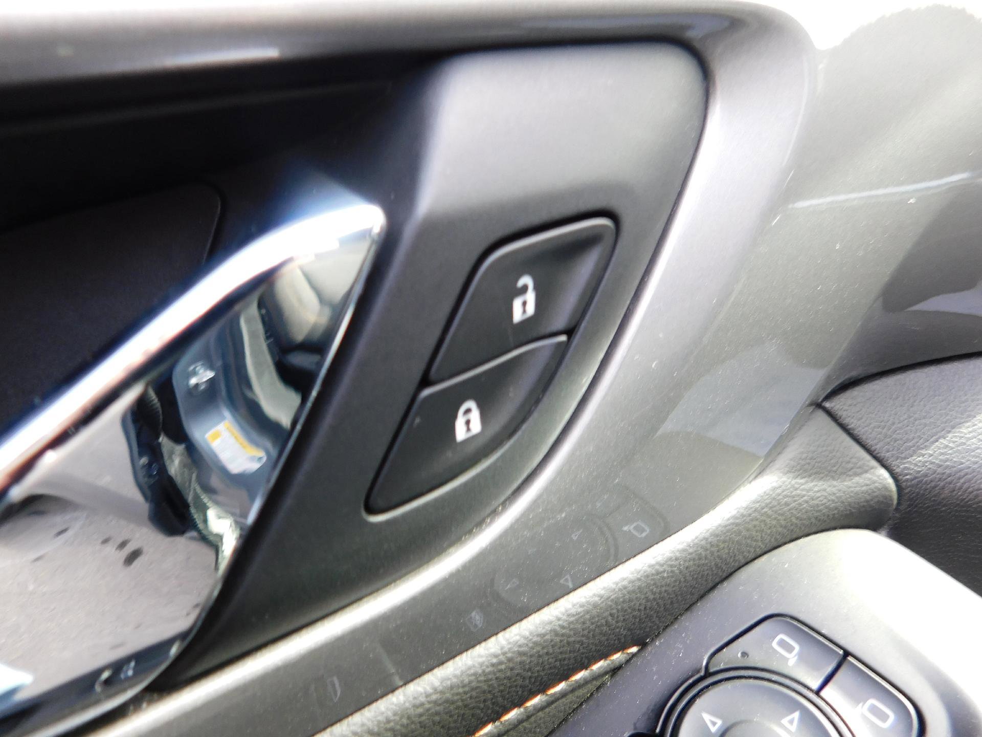 Used 2019 Chevrolet Traverse LT w/ LPO, Floor Liner Package image 24