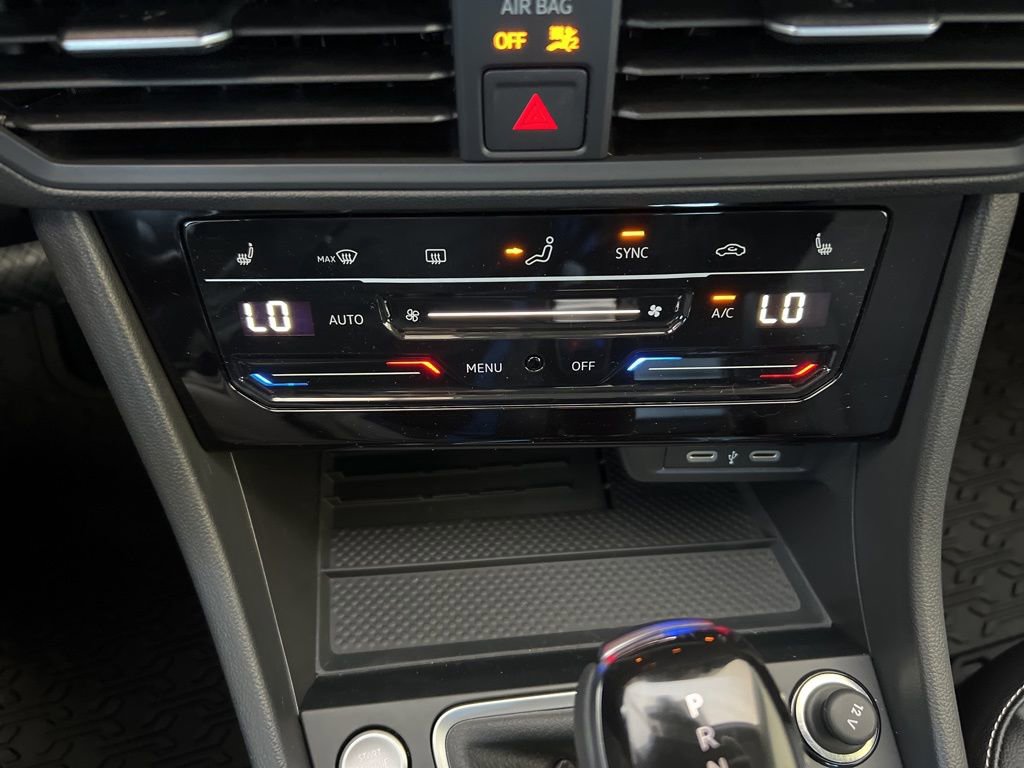 New 2025 Volkswagen Jetta SE image 34