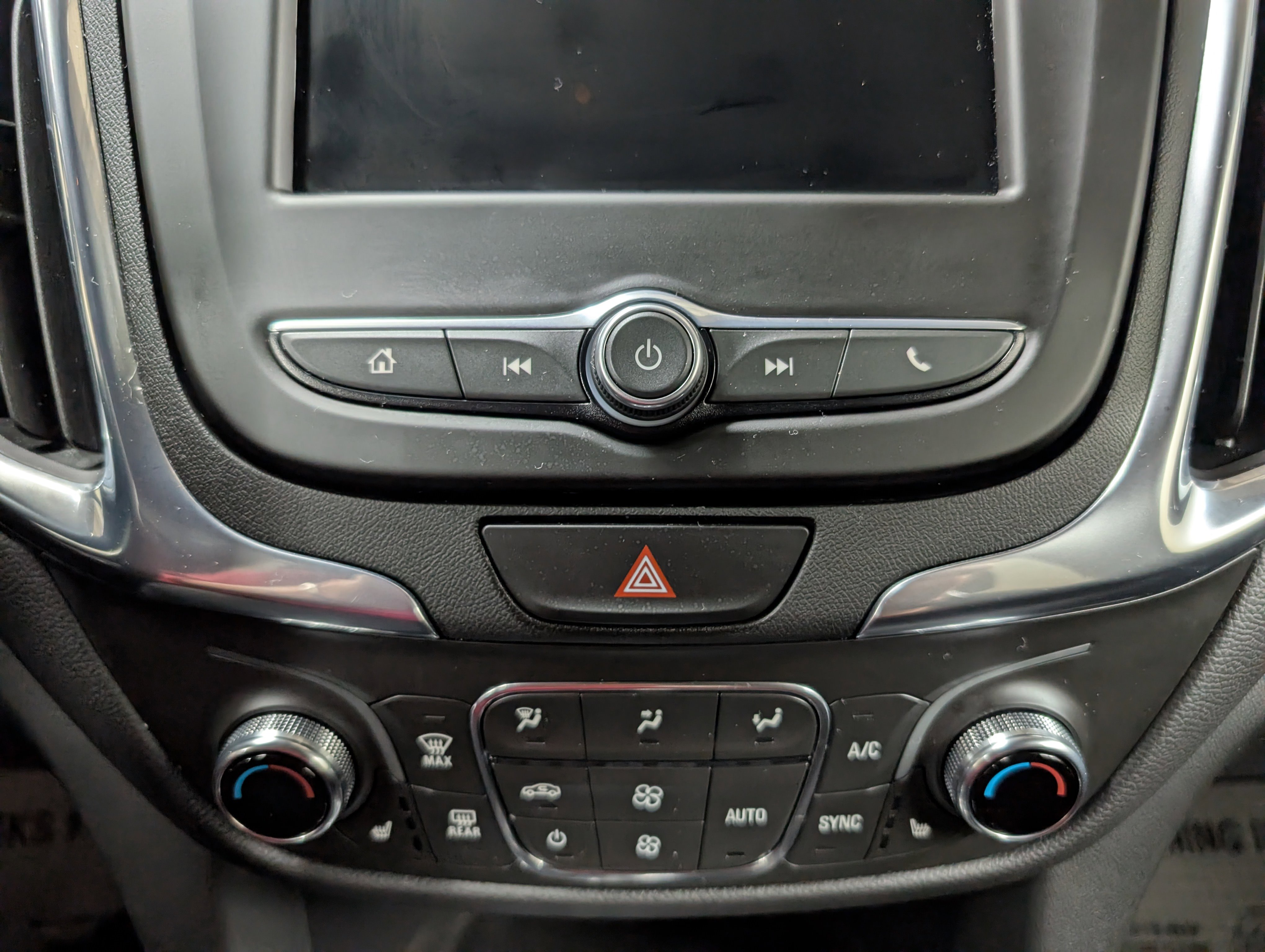 Used 2021 Chevrolet Equinox LT image 19