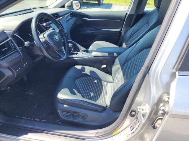 Used 2020 Toyota Camry SE image 12