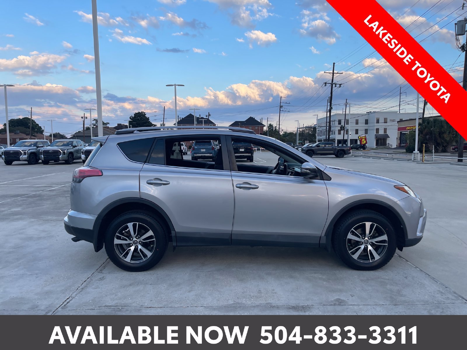 Certified 2018 Toyota RAV4 XLE FWD image 7