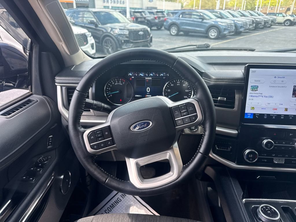 Used 2023 Ford Expedition XLT AWD/4WD image 20
