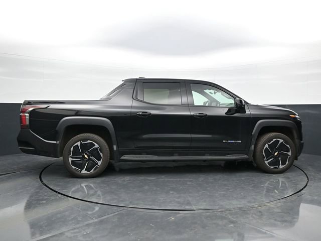 New 2026 Chevrolet Silverado EV LT AWD/4WD image 11