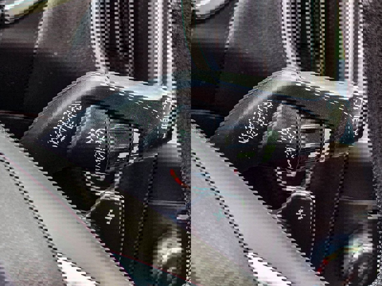 Used 2018 Ford Edge SEL w/ Equipment Group 201A image 26