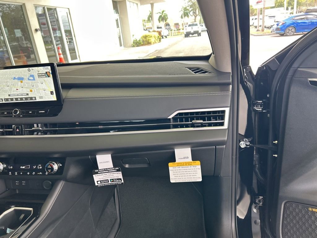 New 2026 Mitsubishi Outlander SE image 24