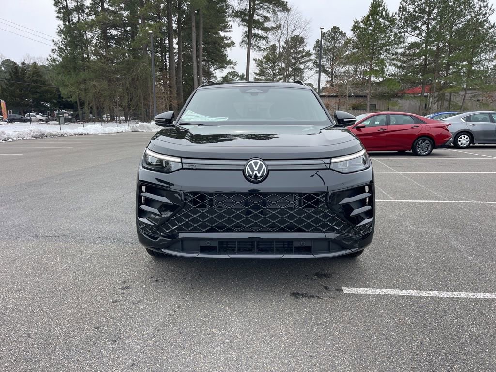 New 2026 Volkswagen Tiguan SE R-Line AWD/4WD image 3