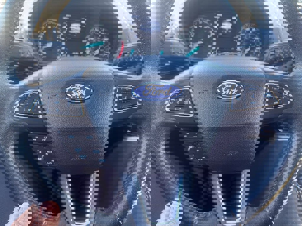 Used 2021 Ford EcoSport Titanium image 7