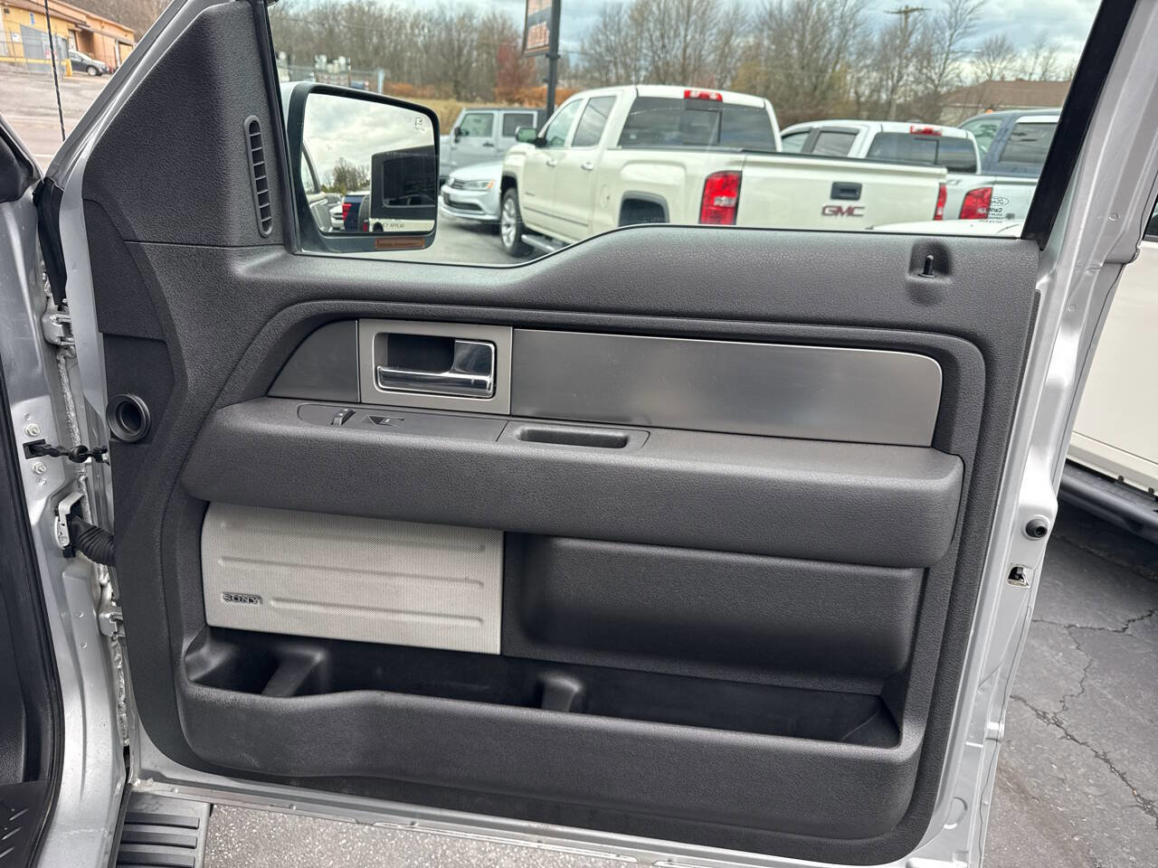 Used 2014 Ford F150 FX4 w/ Equipment Group 402A Luxury image 25