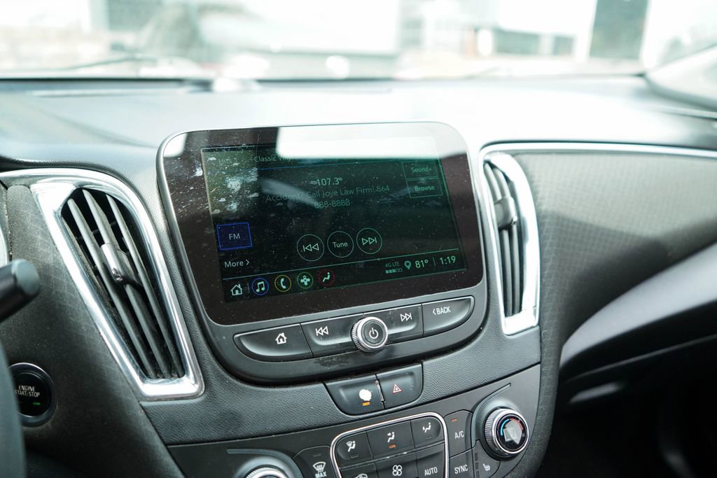 Used 2021 Chevrolet Malibu LT FWD image 21