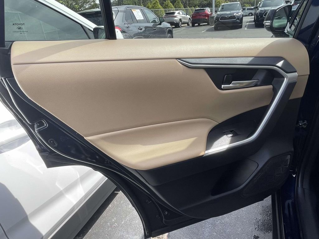 Used 2025 Toyota RAV4 XLE Premium image 22