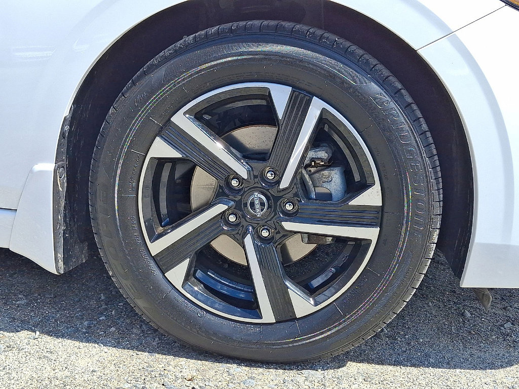 Used 2024 Nissan Sentra SV w/ All-Weather Package FWD image 27