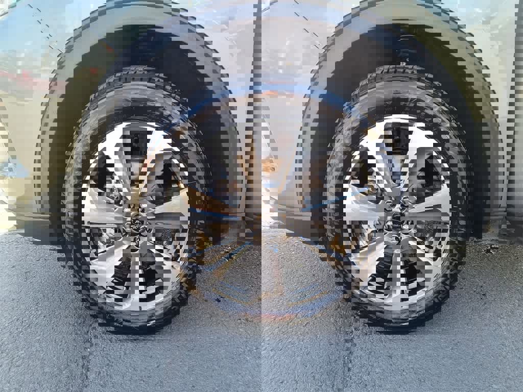 Used 2023 Ford Escape Platinum image 13