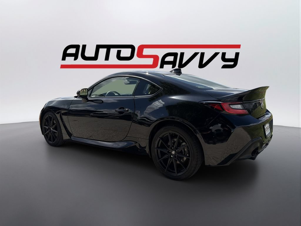 Used 2025 Toyota GR86 Premium w/ ALL Weather Mat Package (TMS) RWD image 4