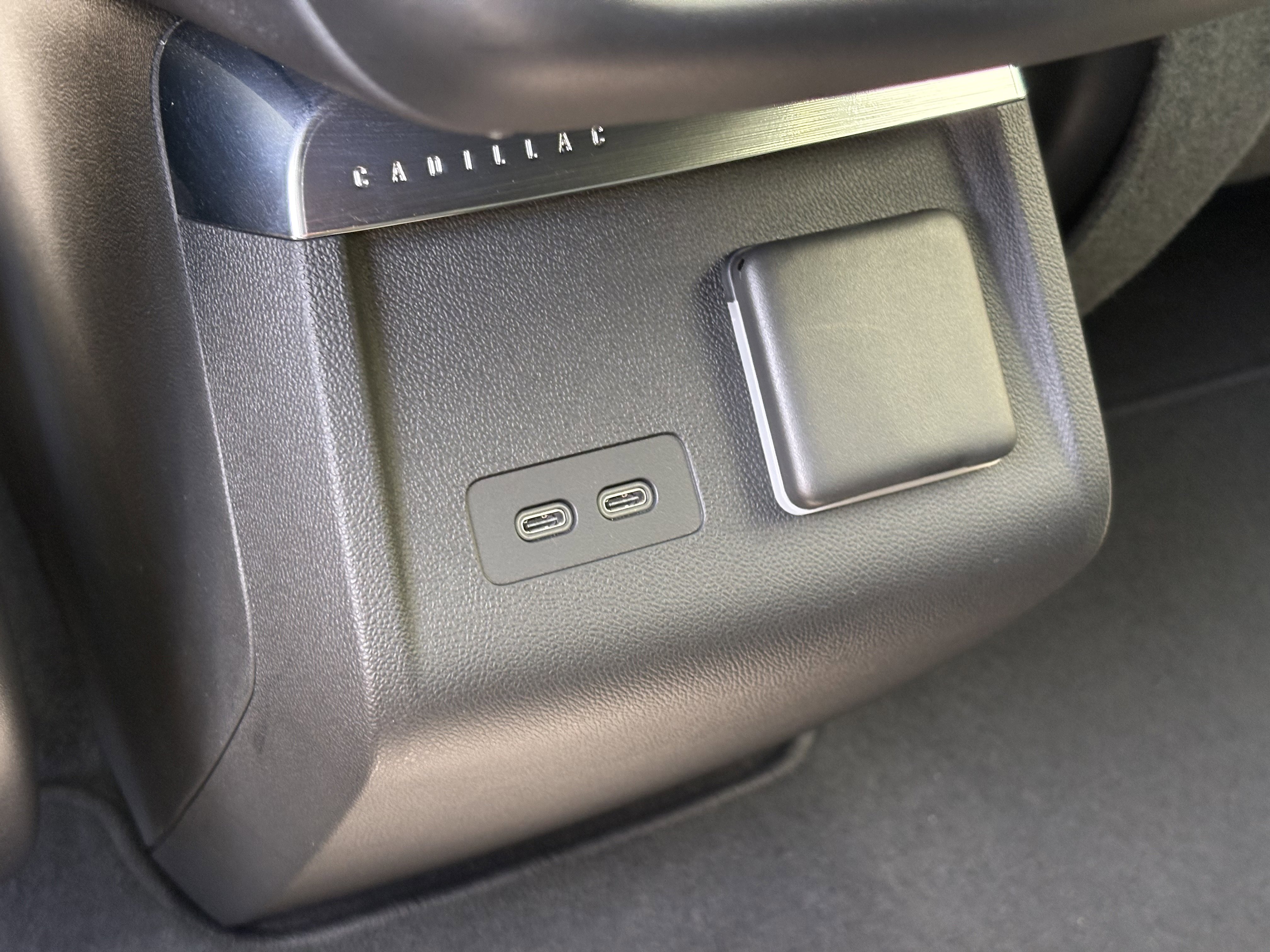Certified 2024 Cadillac Lyriq Luxury AWD/4WD image 15