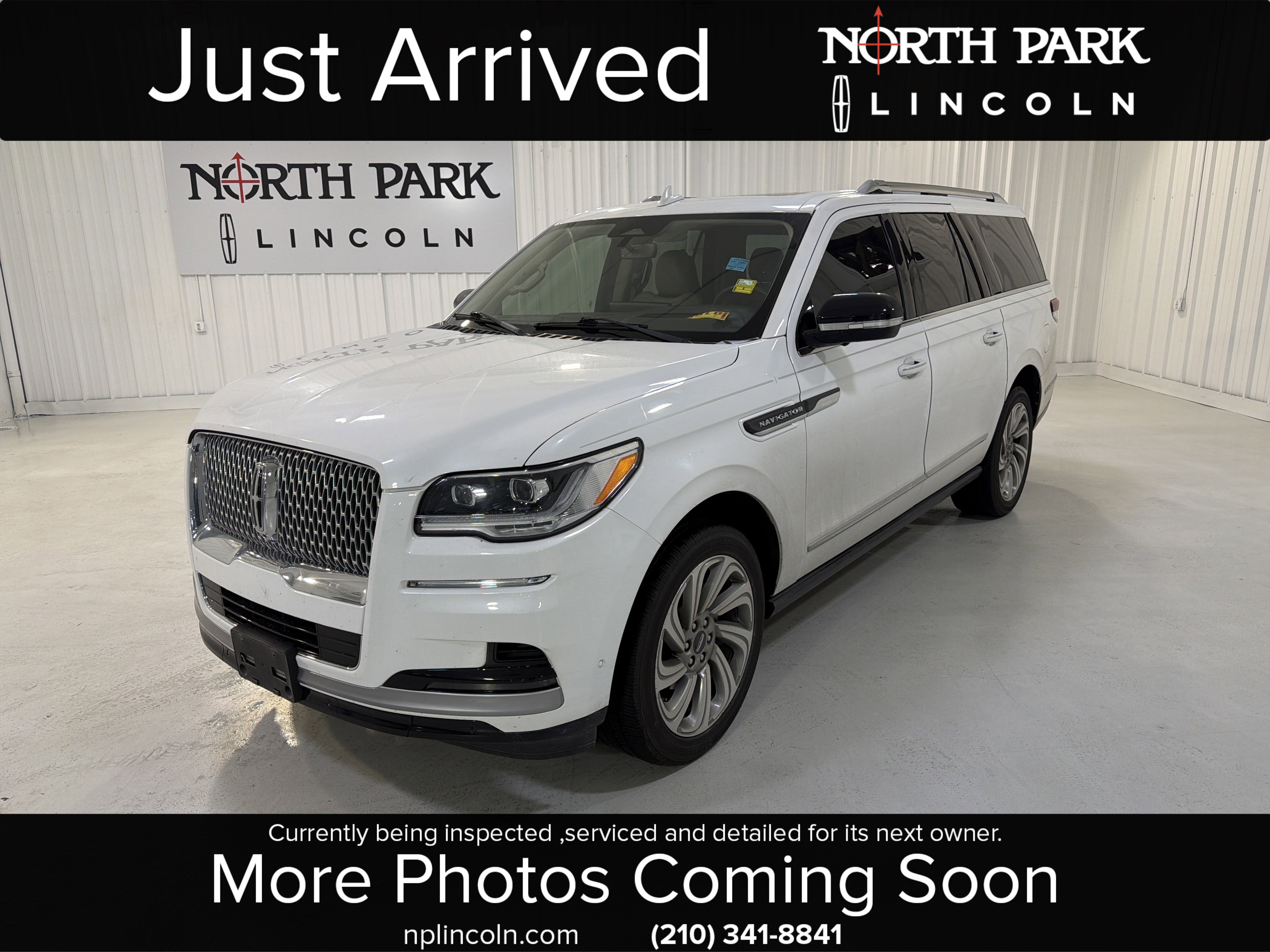 Used 2022 Lincoln Navigator L Reserve AWD/4WD image 1