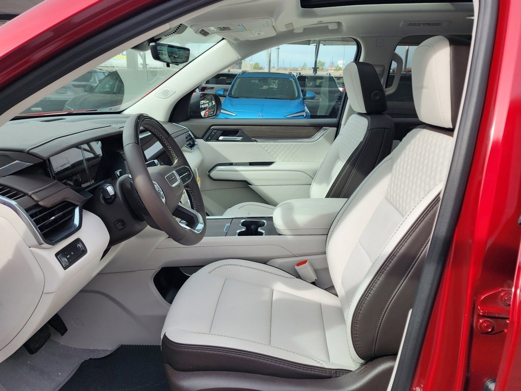 New 2026 GMC Acadia Denali w/ Super Cruise Package image 16