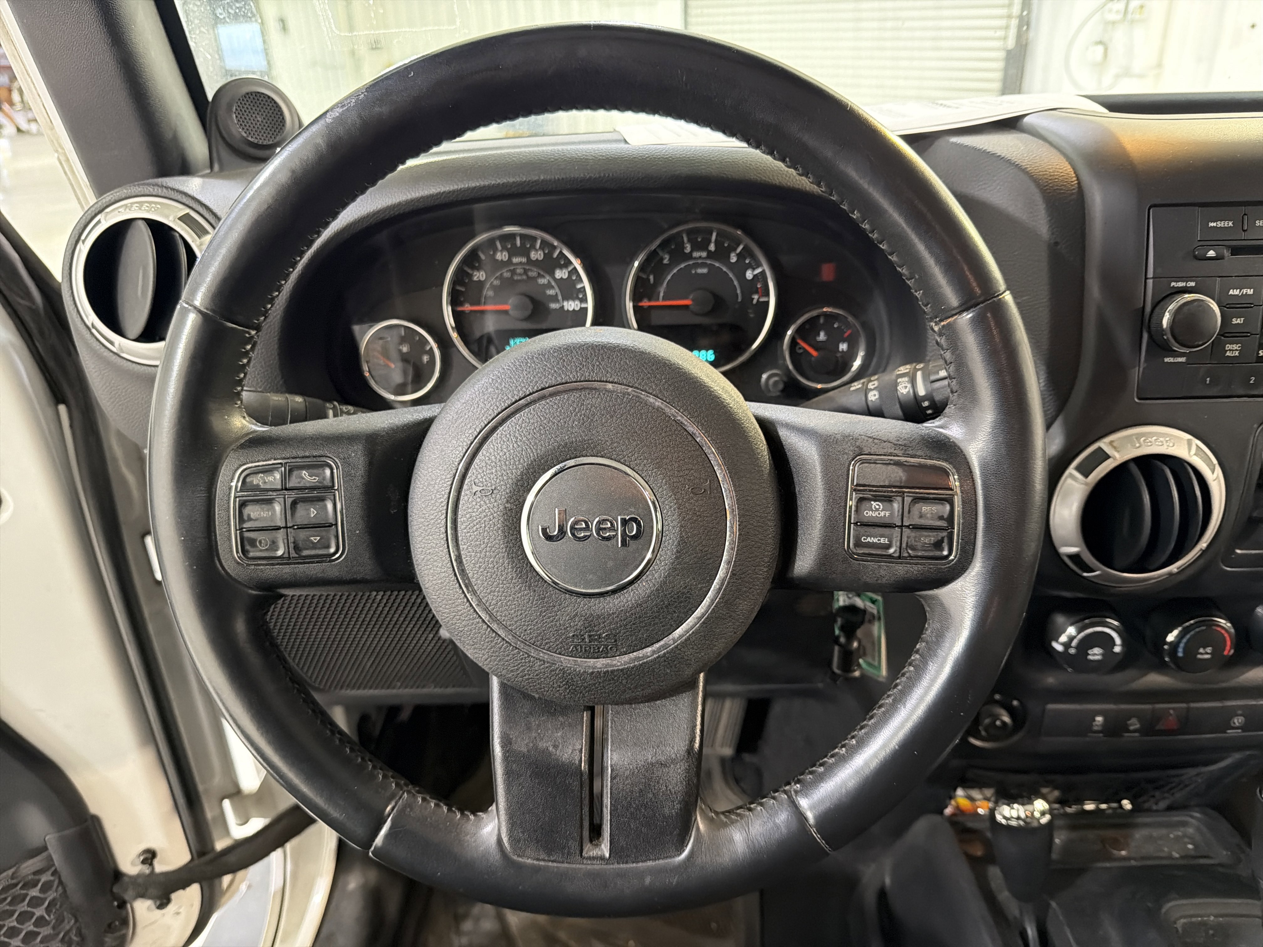 Used 2014 Jeep Wrangler Unlimited Sahara w/ Connectivity Group image 15