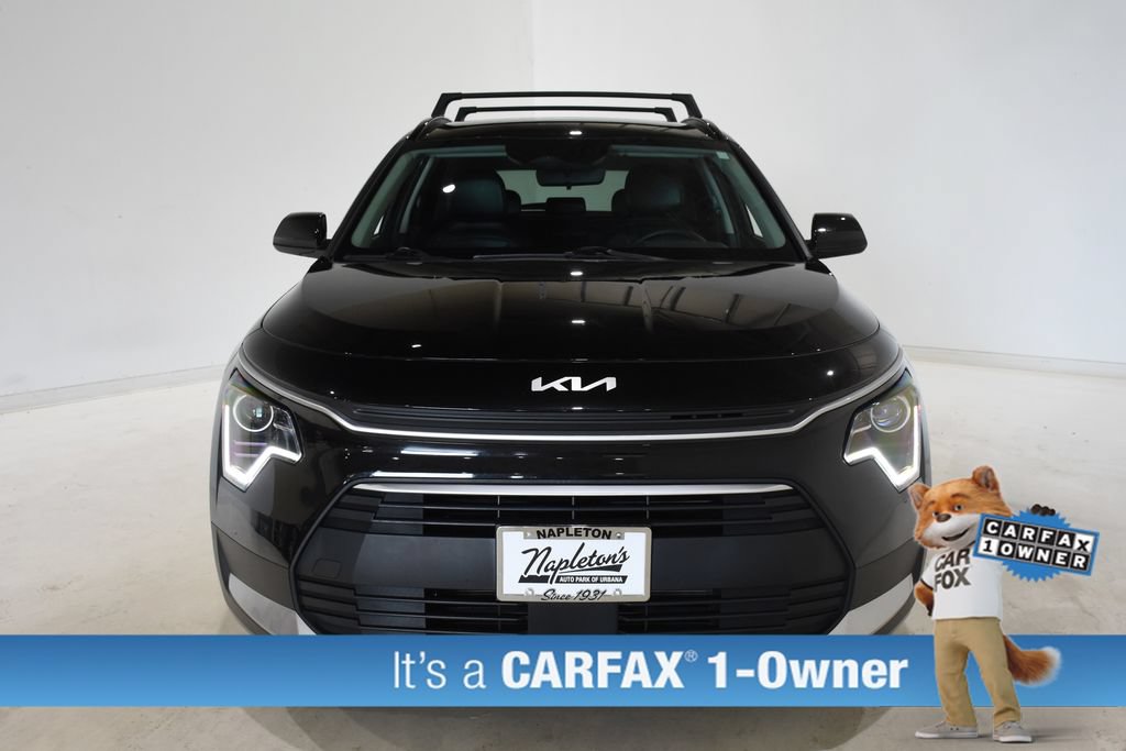 Certified 2025 Kia Niro EX FWD image 3