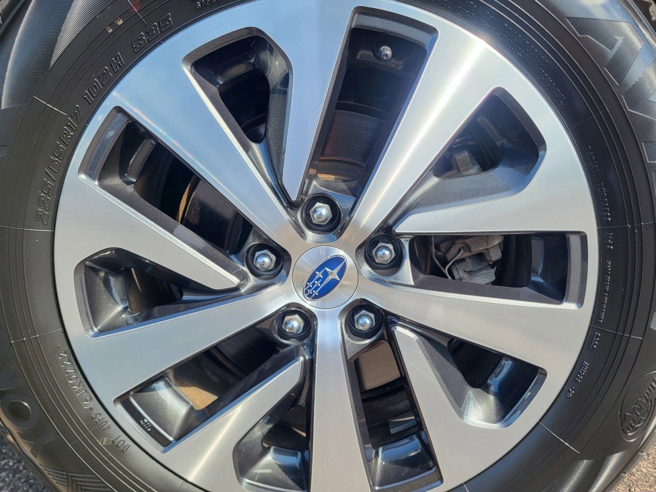 Used 2023 Subaru Outback Premium image 23