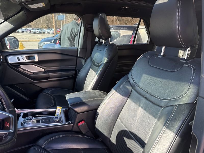 Used 2020 Ford Explorer ST w/ ST Street Pack image 11
