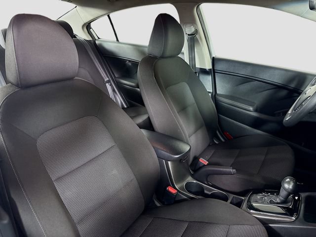 Used 2017 Kia Forte LX image 24