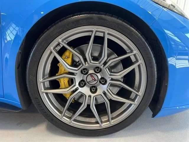Used 2025 Chevrolet Corvette Z06 RWD image 59