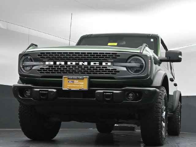 Certified 2023 Ford Bronco Badlands AWD/4WD image 39