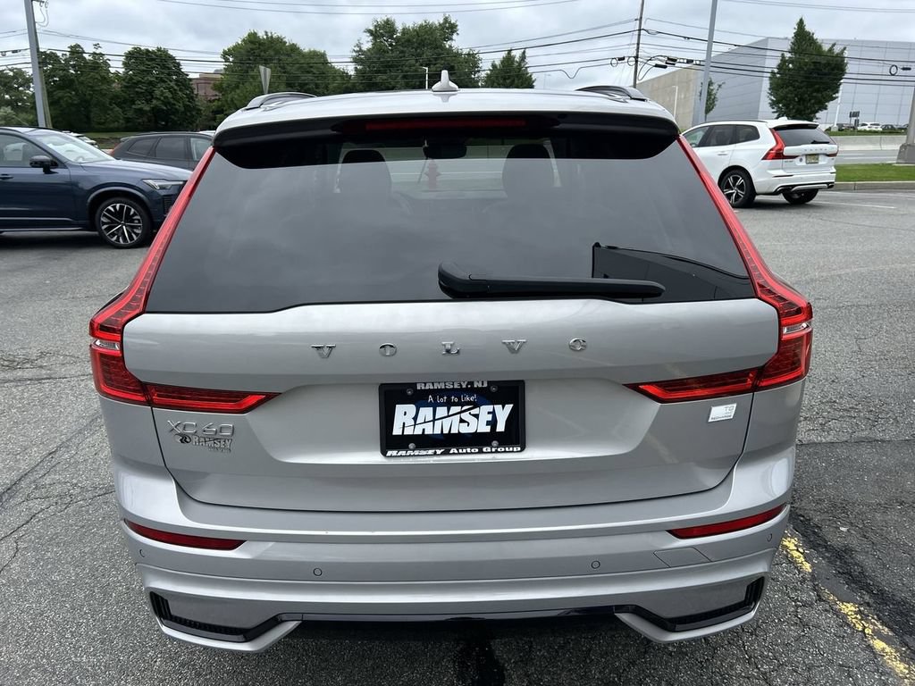 Certified 2024 Volvo XC60 T8 Plus w/ Climate Package AWD/4WD image 26
