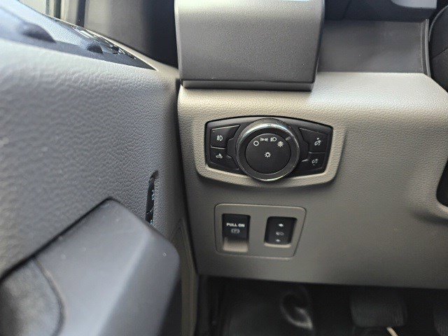 Used 2020 Ford F150 XLT w/ Equipment Group 302A Luxury image 21