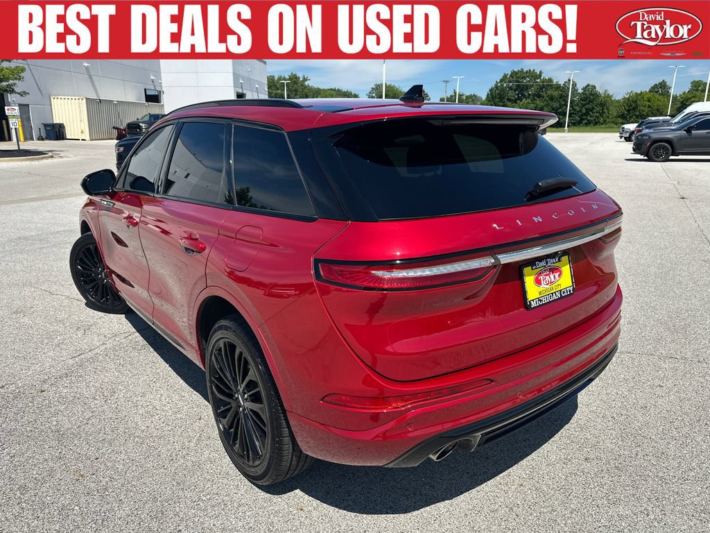 Used 2023 Lincoln Corsair Reserve w/ Jet Appearance Package AWD/4WD image 6