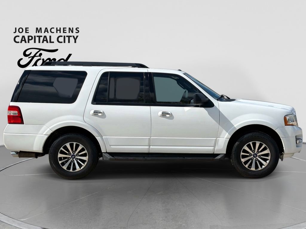Used 2017 Ford Expedition XLT AWD/4WD image 3