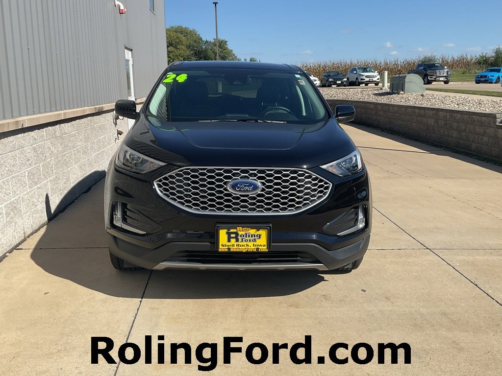 Used 2024 Ford Edge SEL w/ Convenience Package image 4