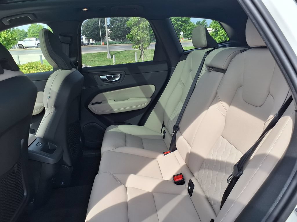 New 2026 Volvo XC60 B5 Plus w/ Protection Package Premier AWD/4WD image 16
