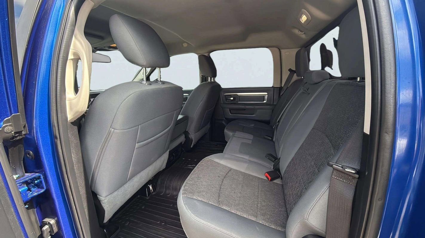 Used 2015 RAM 1500 Big Horn RWD image 16