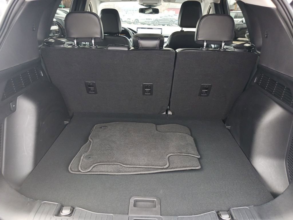 Used 2023 Ford Escape Platinum w/ Class II Trailer Tow Package image 21