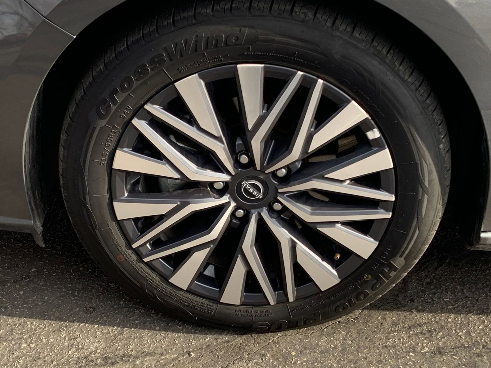 Used 2025 Nissan Altima 2.5 SV image 29