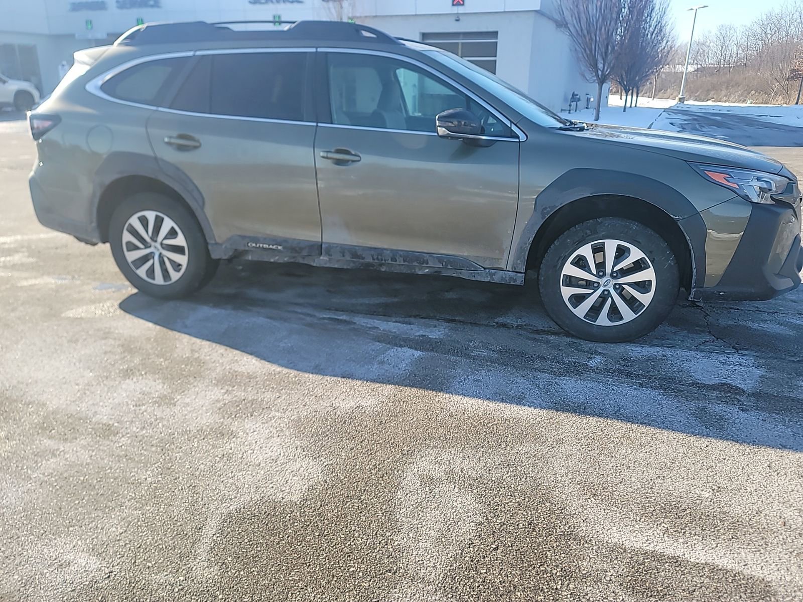 Used 2024 Subaru Outback Premium image 10