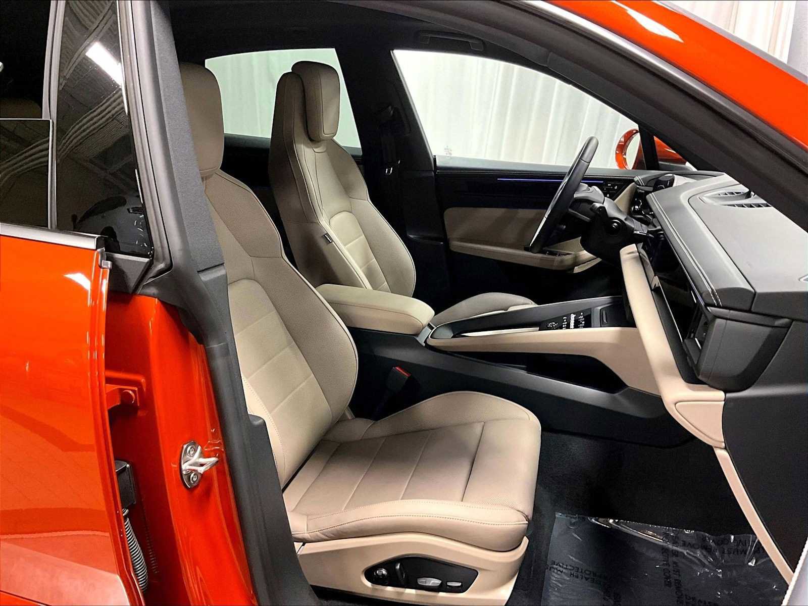 Used 2025 Porsche Macan Electric image 30