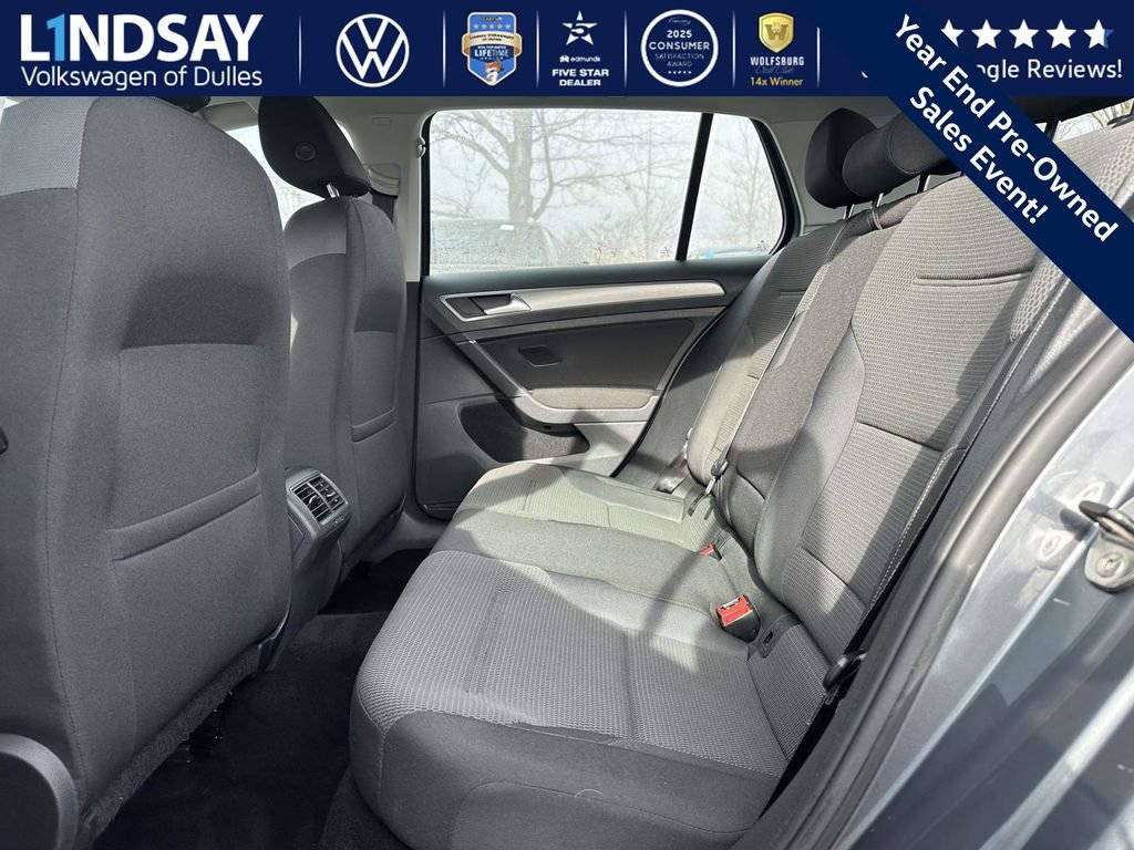 Used 2016 Volkswagen Golf S image 14