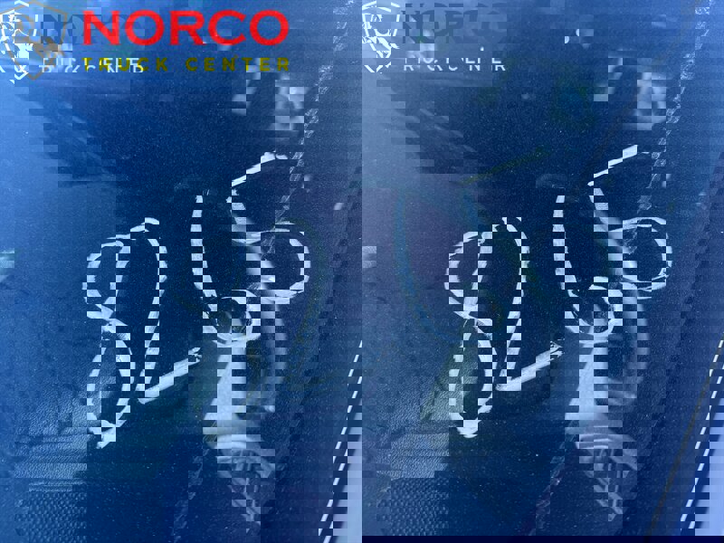 Used 2023 Chevrolet Colorado W/T image 28