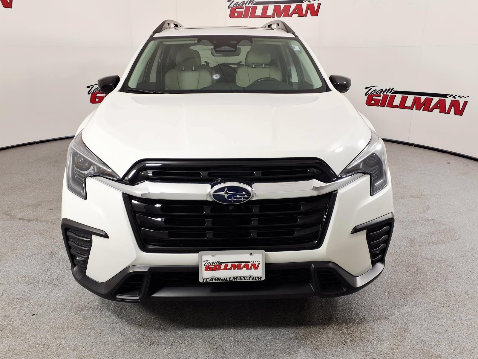 Used 2024 Subaru Ascent Limited w/ Technology Package AWD/4WD image 2