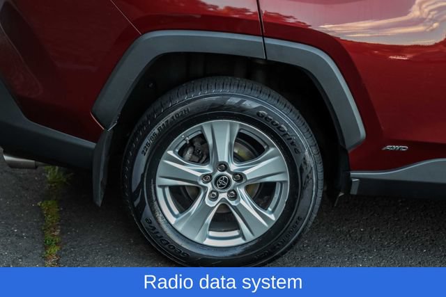 Used 2020 Toyota RAV4 LE w/ All Weather Liner Package AWD/4WD image 7